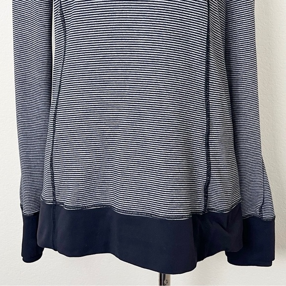 Lululemon Think‎ Fast Hoodie Tonka Stripe Heathered Slate Black / Black Size 8 - Picture 6 of 15